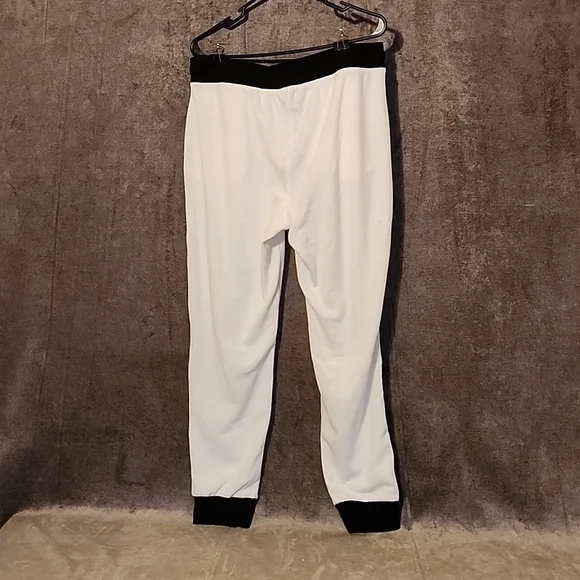 Karl Lagerfeld Paris Micro-Fleece Jogger Pants - Picture 4 of 5